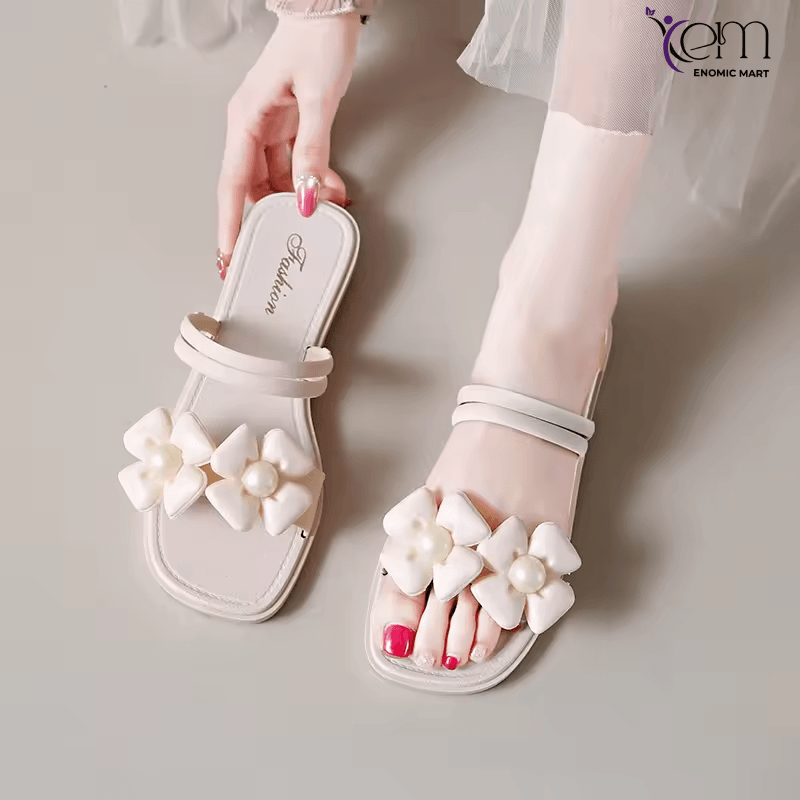 Women's Summer Fashion Trend Custom Sandals Versatile Ins Style Non-Slip Soft PVC Slip-On Slippers for Home Outdoor Use Simple