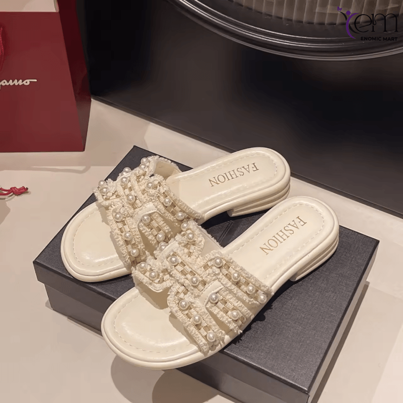 Women's New Summer Versatile Flat Bottom Flat for Slippers Pearl Sandals with Skirts PU Lining Small Fragrance Beachwear