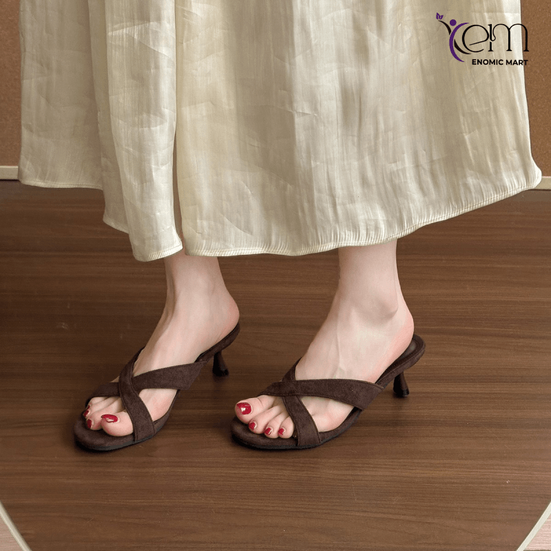 Women’s Elegant Pointed-Toe Wedge Sandals